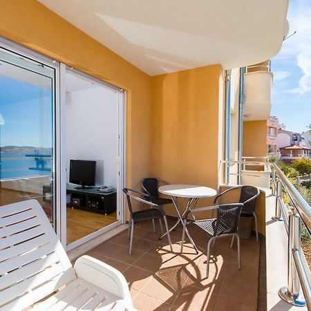 Apartment Labadusa Трогир Экстерьер фото