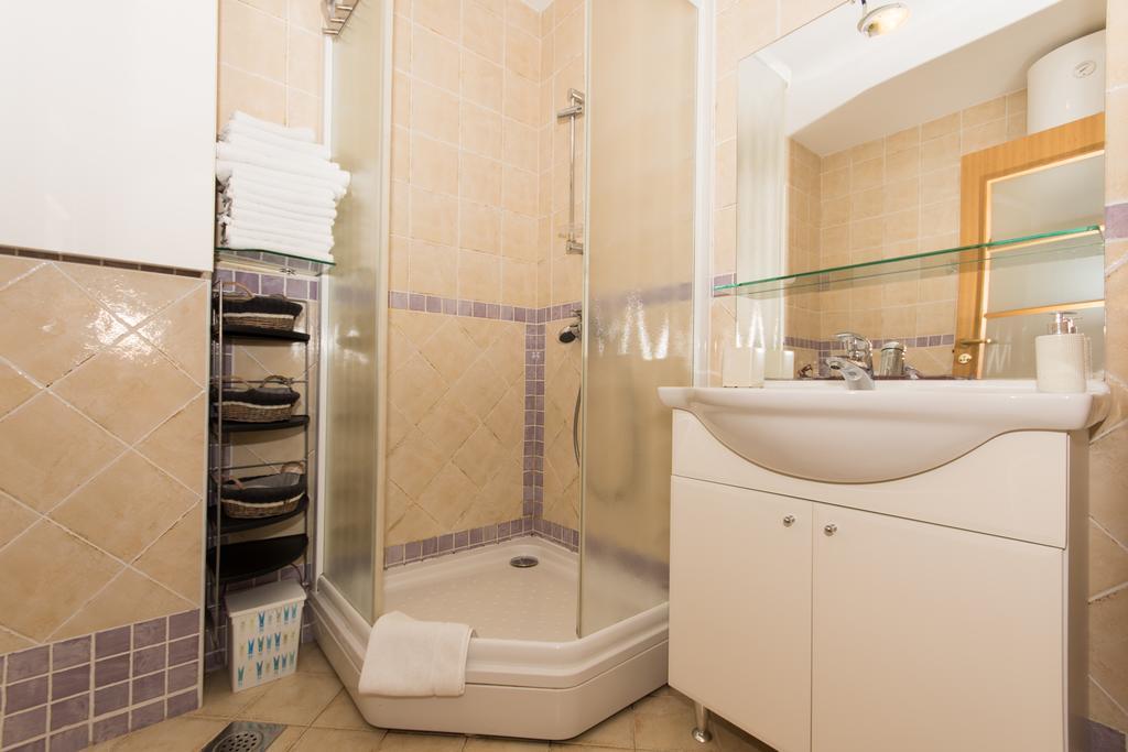 Apartment Labadusa Трогир Экстерьер фото